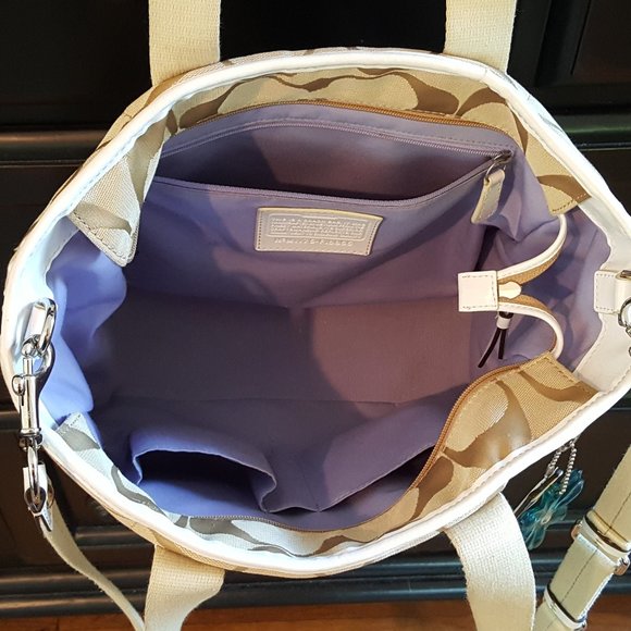 Coach Daisy Signature Canvas Tote - Picture 3 of 11